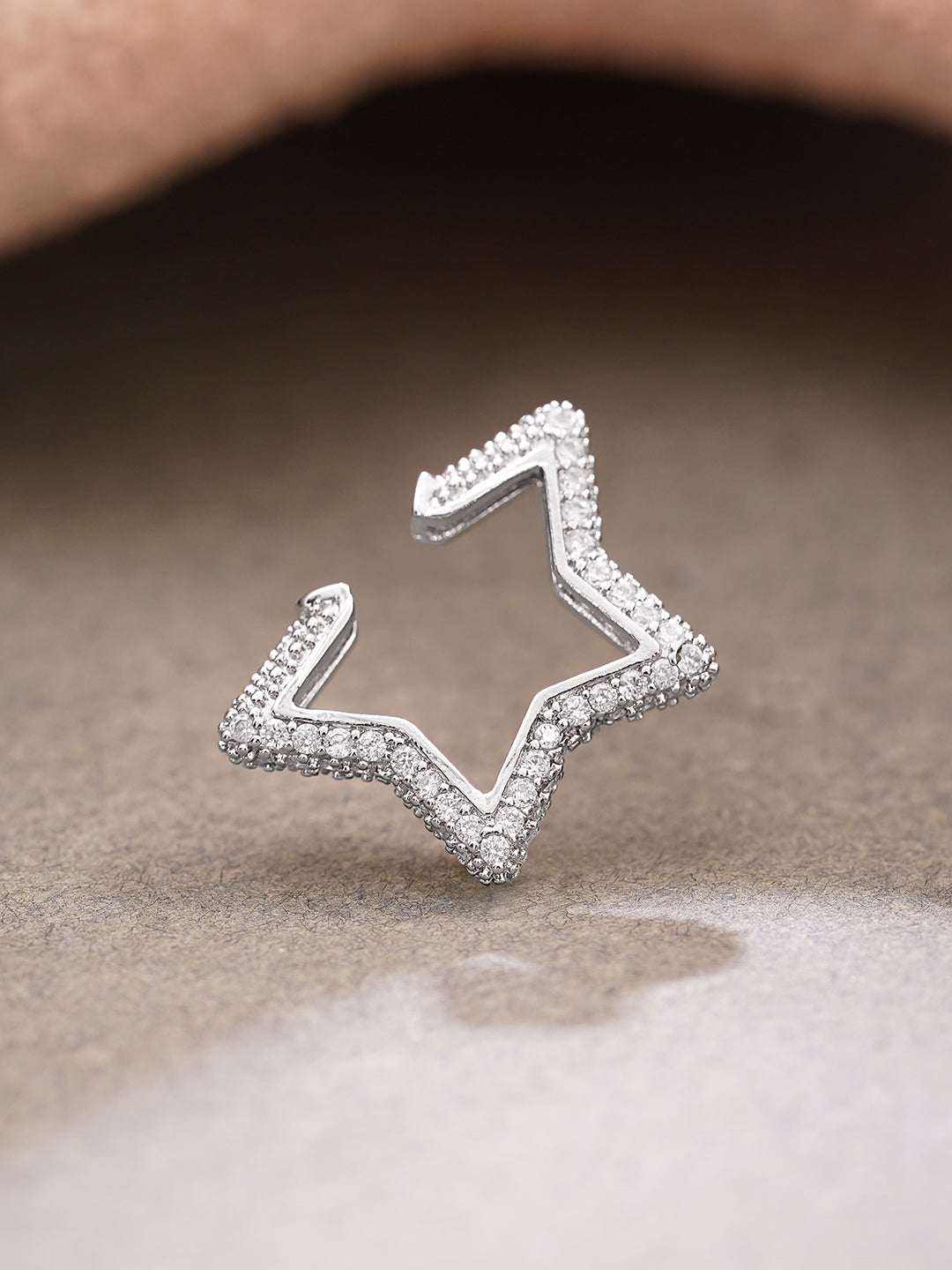 【Rubans】 Rhodium Plated American Diamond Zirconia Star Design Cuff Earrings｜ロジウムメッキ アメリカンダイヤモンド ジルコニア スターデザイン イヤーカフ