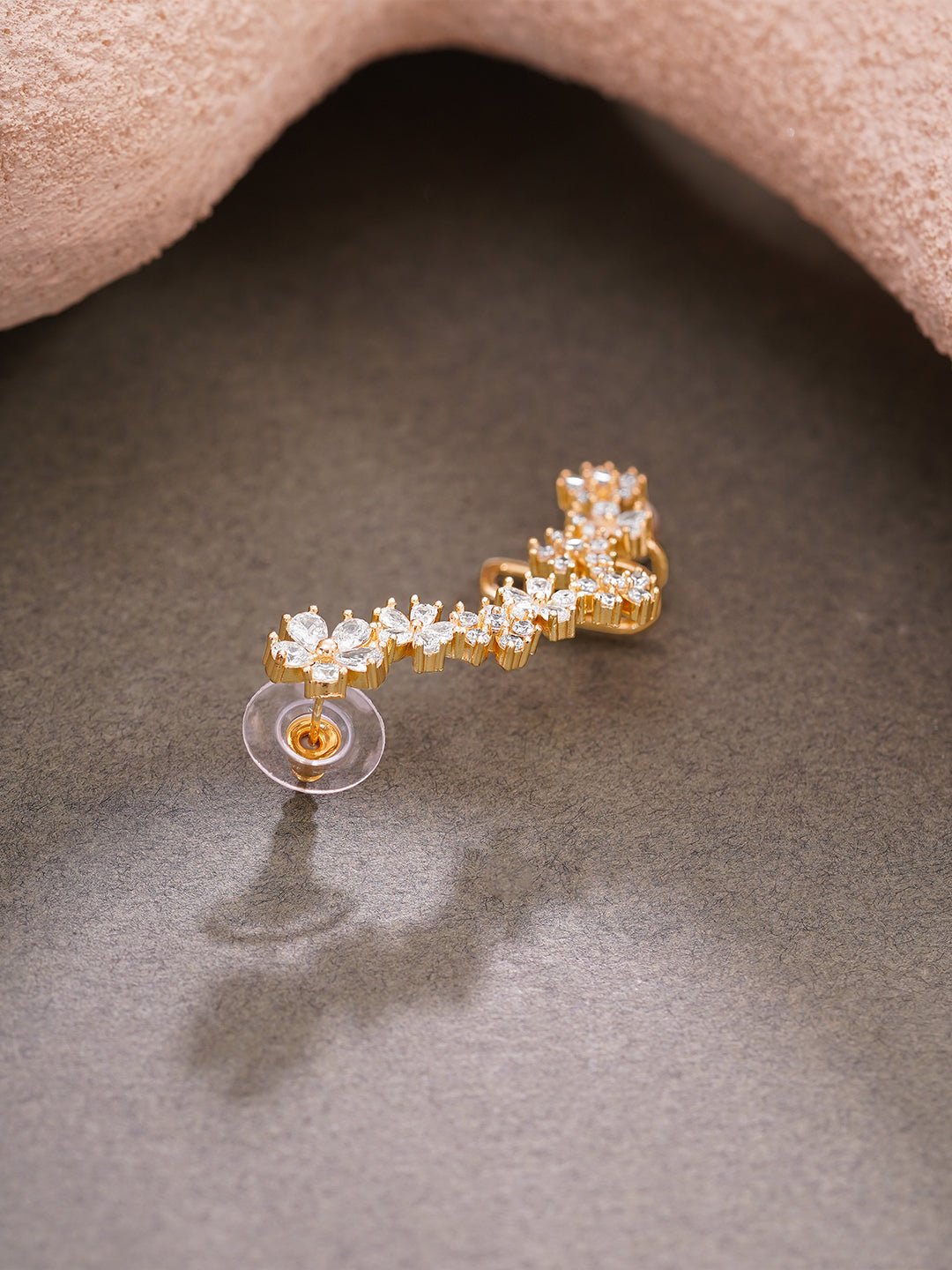 【Rubans】 Gold Plated Crystal Blossom Vine Ear Cuff｜ゴールドメッキ クリスタル ブロッサムヴァイン イヤーカフ