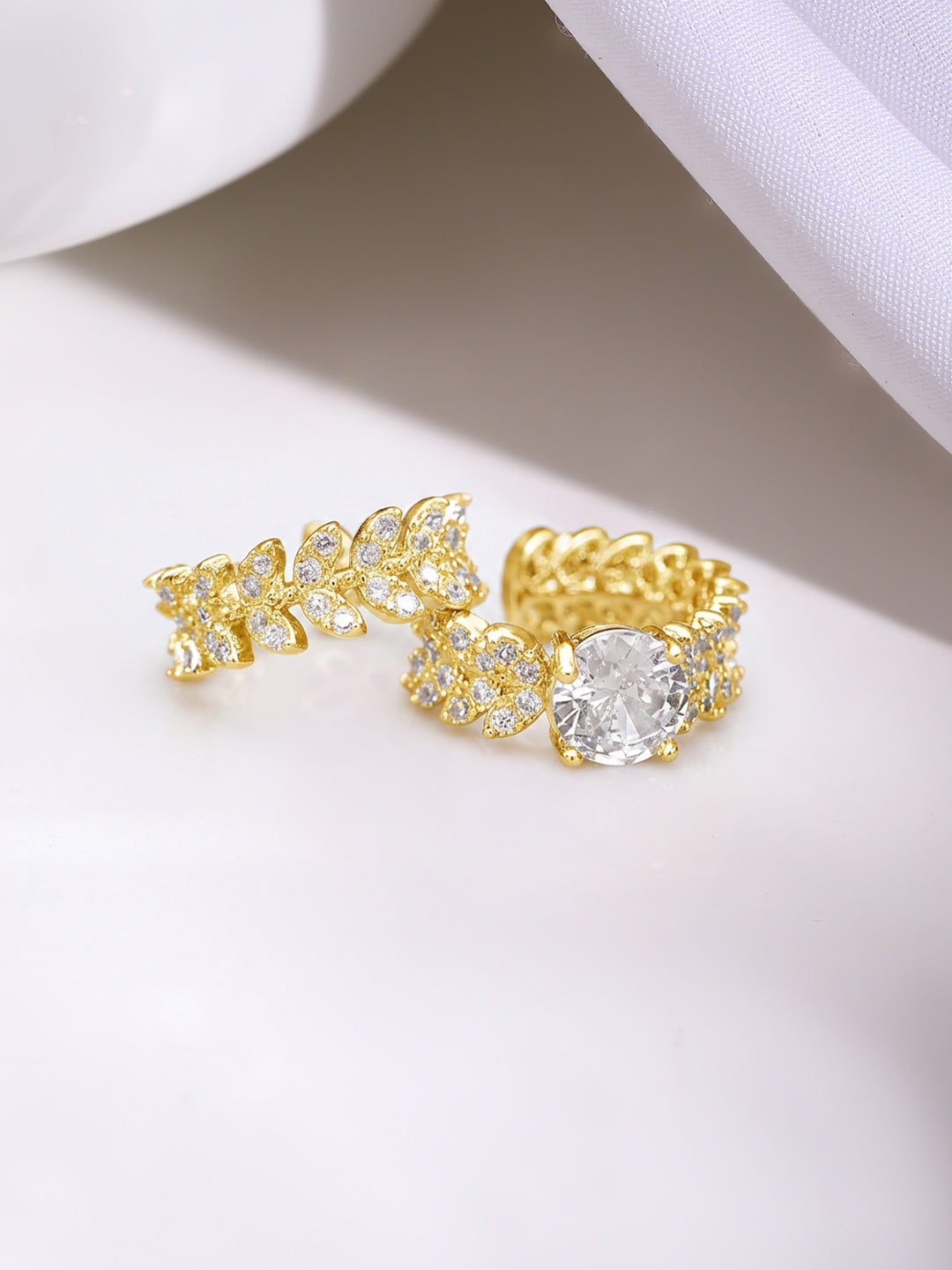 【Rubans】 Gold Plated Crystal Leaf Vine Statement Cuff Earrings｜ゴールドメッキ クリスタル リーフヴァイン ステートメント イヤーカフ