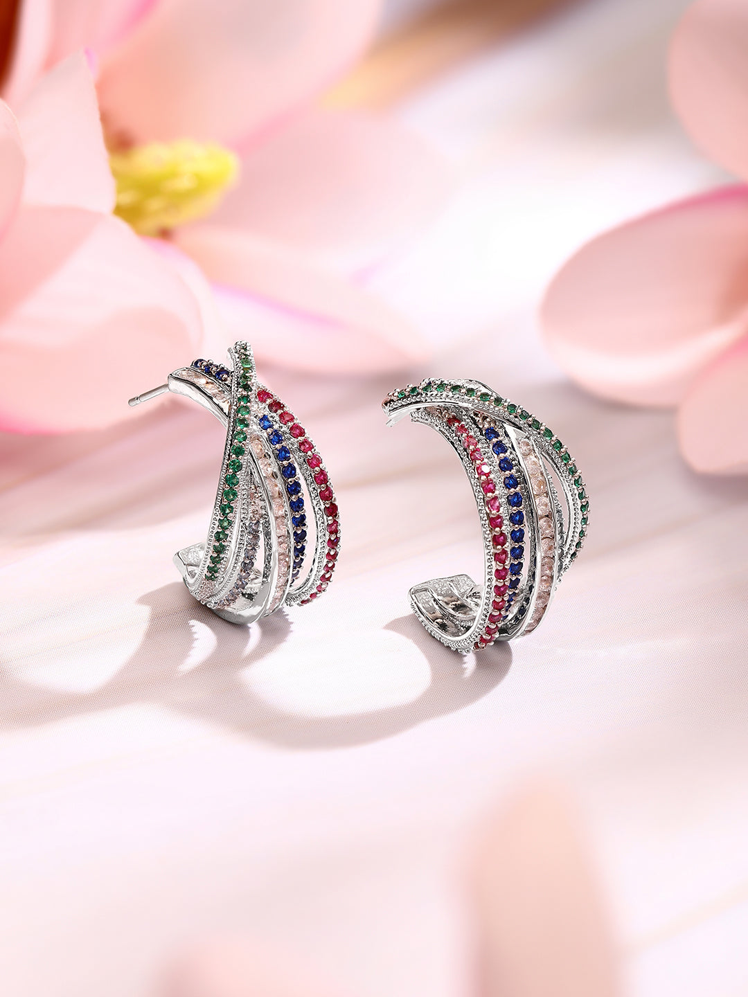 【Rubans】 Rhodium Plated Zirconia Crossover Hoop Earrings｜ロジウムメッキ ジルコニア クロスオーバー フープイヤリング