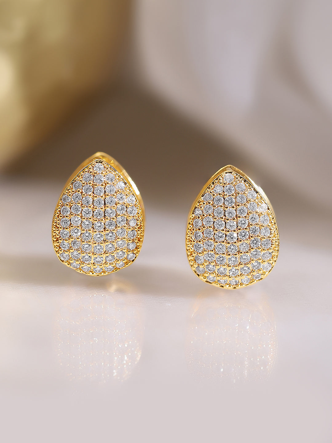 【Rubans】 Gold Plated American Diamond Zirconia Teardrop Hoop Earrings｜ゴールドメッキ アメリカンダイヤモンド ジルコニア ティアドロップ フープイヤリング