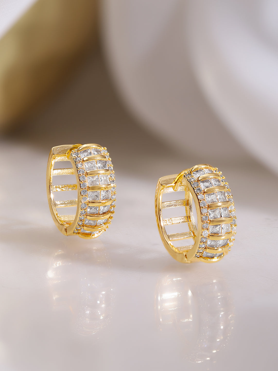 【Rubans】 Gold Plated American Diamond Zirconia Vertical Baguette Hoop Earrings｜ゴールドメッキ アメリカンダイヤモンド ジルコニア バーティカルバゲット フープイヤリング