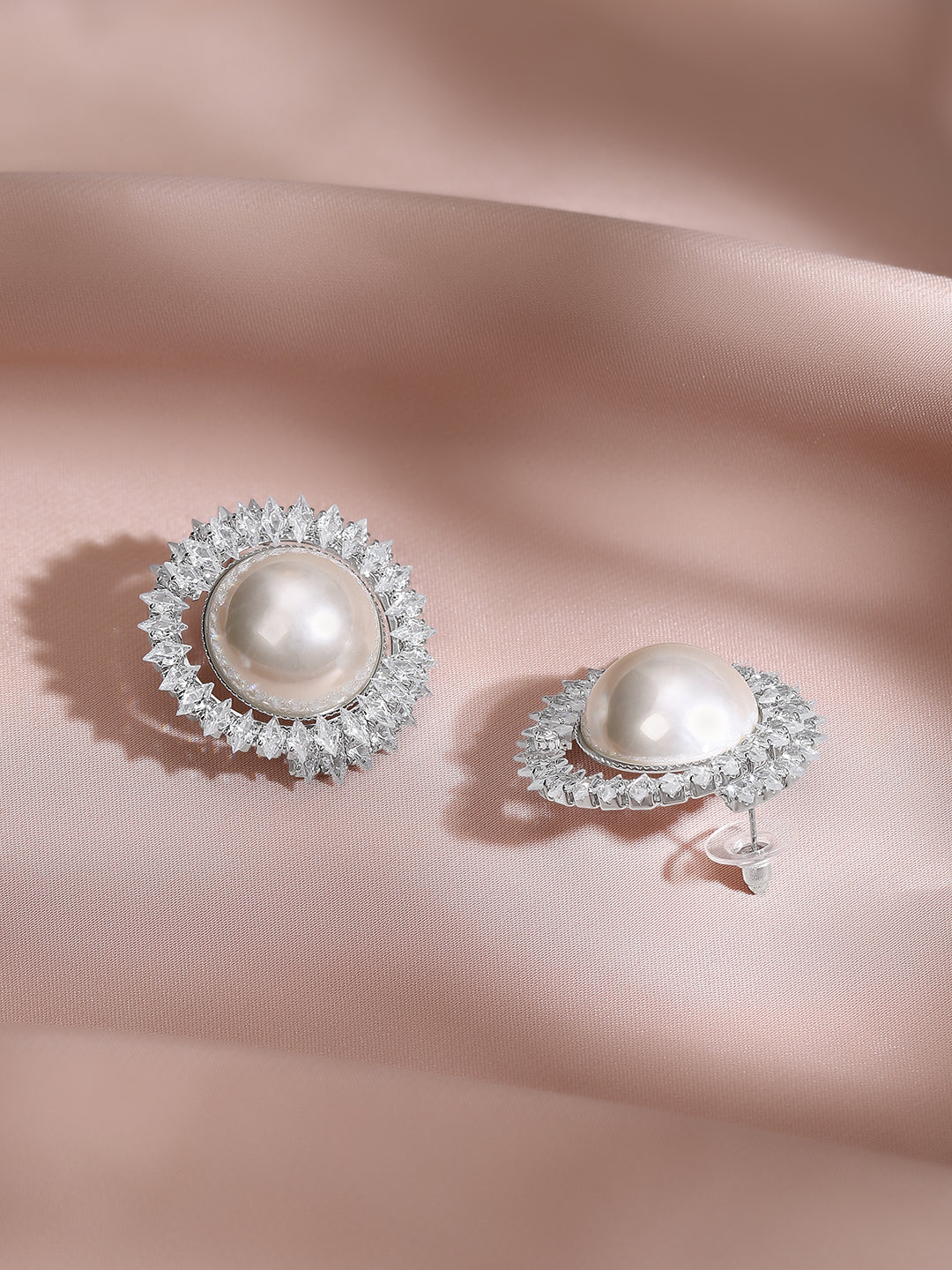 【Rubans】 Rhodium Plated Sunburst Radiance Pearl Stud Earrings｜ロジウムメッキ サンバースト パール スタッドイヤリング