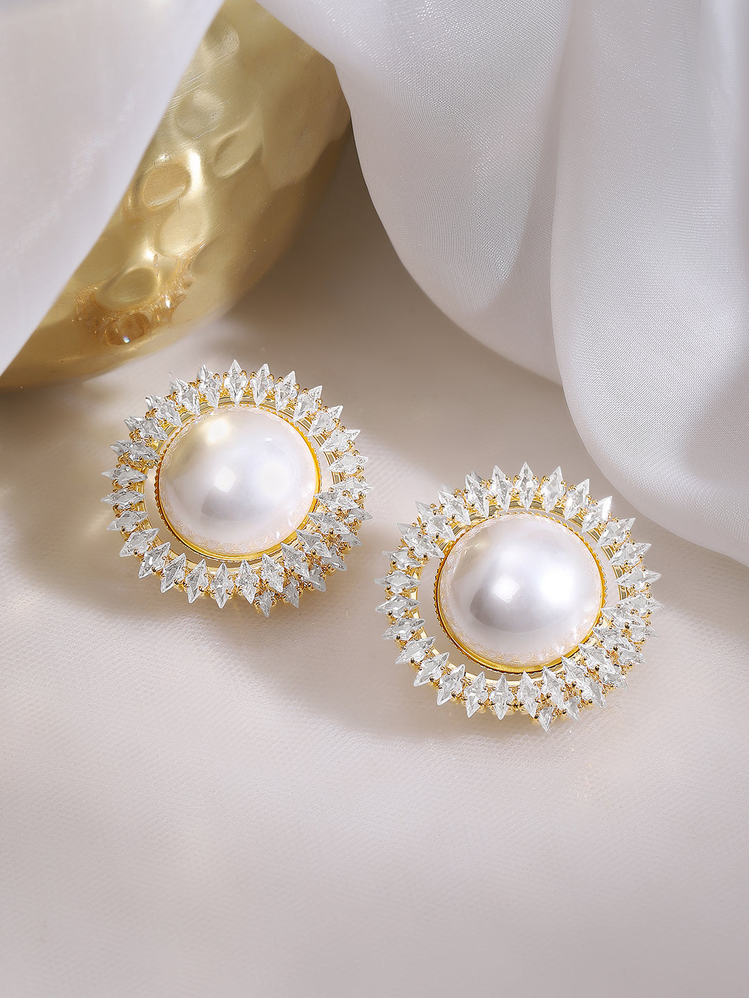 【Rubans】 Gold Plated Sunburst Radiance Pearl Stud Earrings｜ゴールドメッキ サンバースト パール スタッドイヤリング