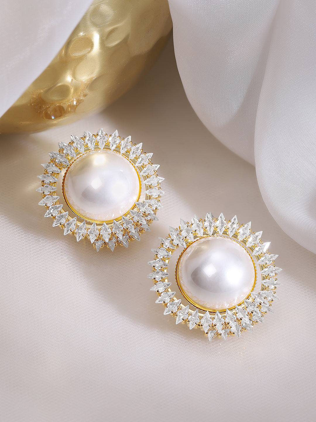 【Rubans】 Gold Plated Sunburst Radiance Pearl Stud Earrings｜ゴールドメッキ サンバースト パール スタッドイヤリング