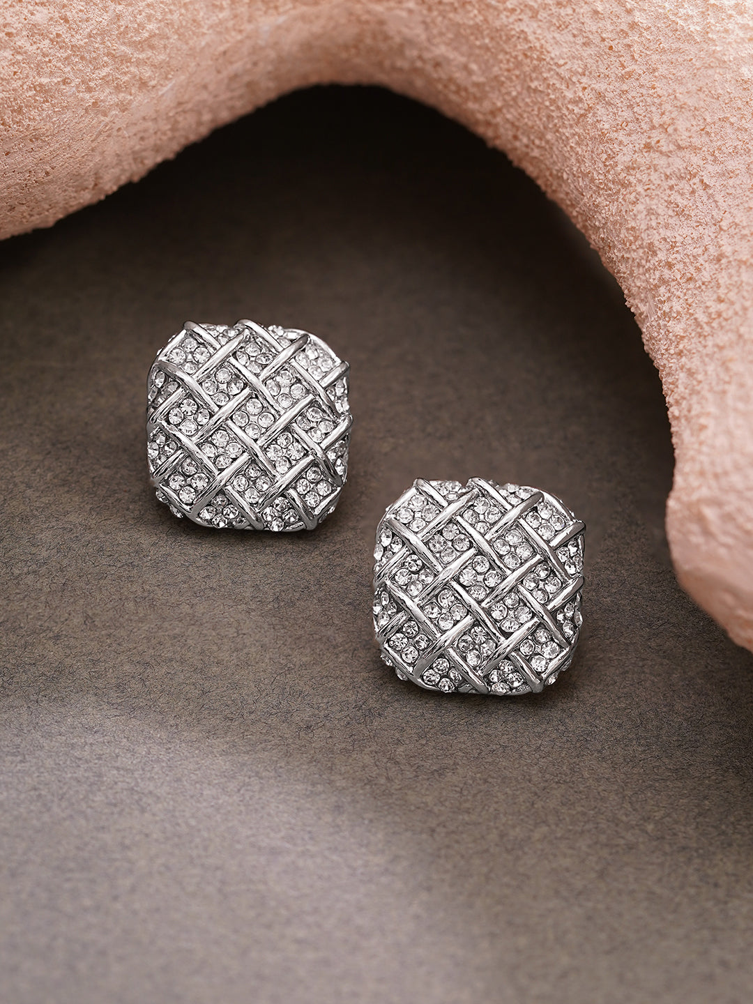 【Rubans】 Rhodium Plated Crystal Weave Stud Earrings｜ロジウムメッキ クリスタル ウィーブ スタッドイヤリング