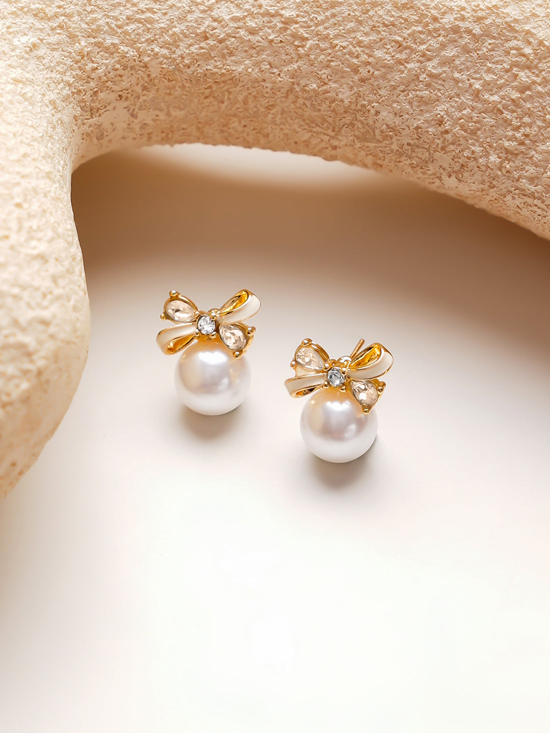 【Rubans】Gold-Plated Bow Pearl Stud Earrings｜ゴールドメッキ リボン パール スタッドピアス
