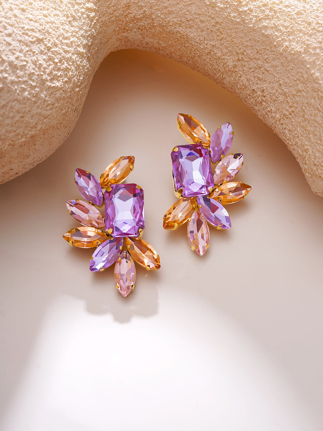 【Rubans】Gold Plated Peach Crystal Cluster Studs Earrings｜ゴールドメッキ ピーチ クリスタル クラスター スタッドピアス