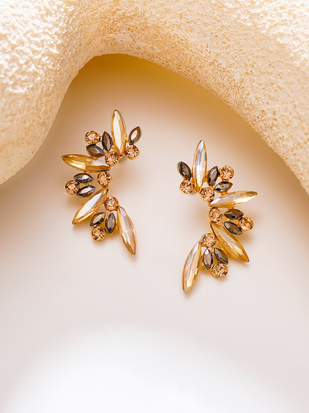 【Rubans】Gold Plated Wings Champagne Crystal Studs Earrings｜ゴールドメッキ ウィングス シャンパンクリスタル スタッドピアス