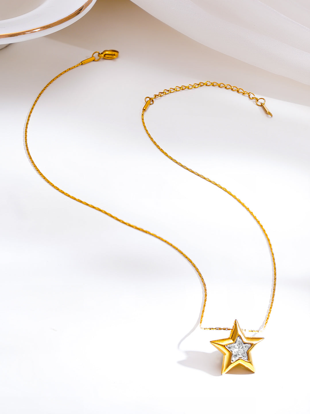 Demi Fine 18K Gold Plated Stainless Steel Crystal Star Pendant Necklace フリーサイズ
