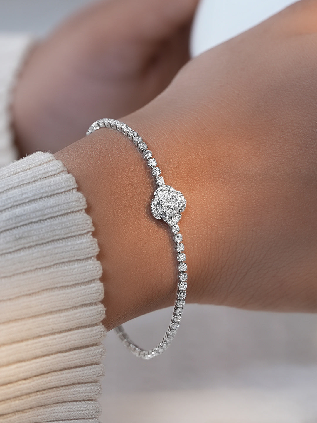 【Rubans】 Rhodium Plated Floral Motif Silver Bracelet｜ロジウムメッキ フローラルモチーフ シルバー ブレスレット