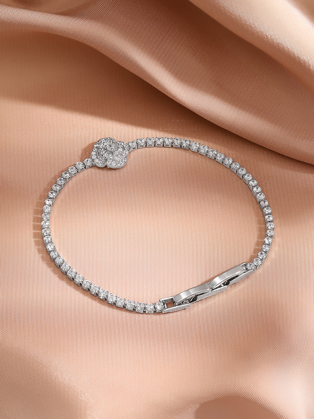 【Rubans】 Rhodium Plated Floral Motif Silver Bracelet｜ロジウムメッキ フローラルモチーフ シルバー ブレスレット