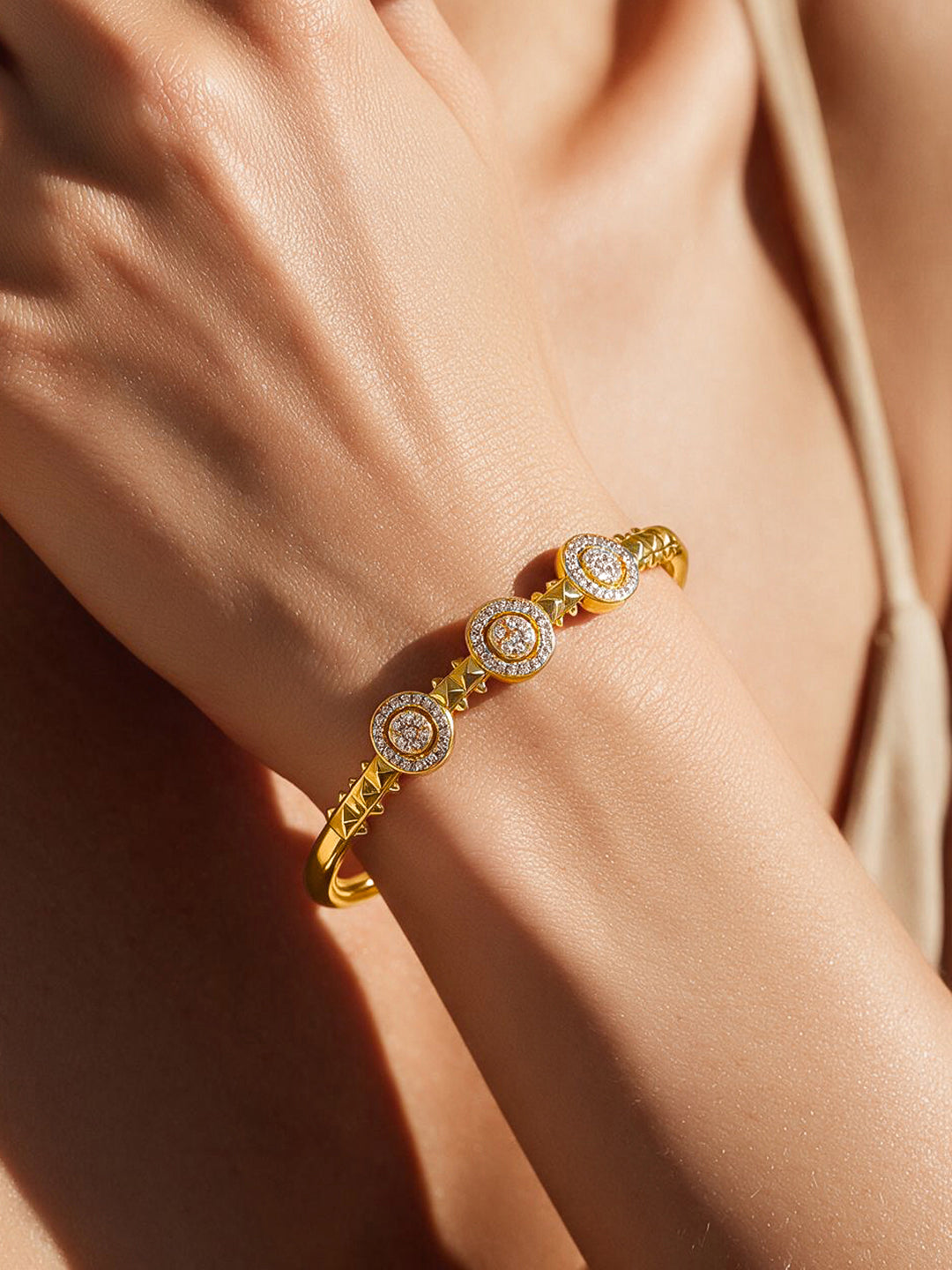 Gold Plated Cubic Link American Diamond Zirconia Bracelet フリーサイズ