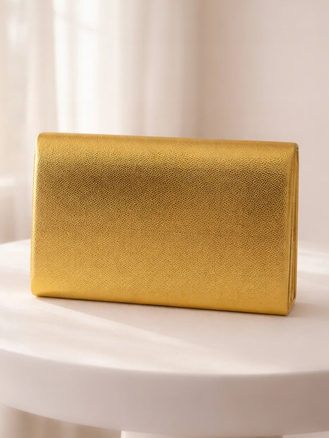 Champagne Gold Textured Luxe Envelope Clutch フリーサイズ