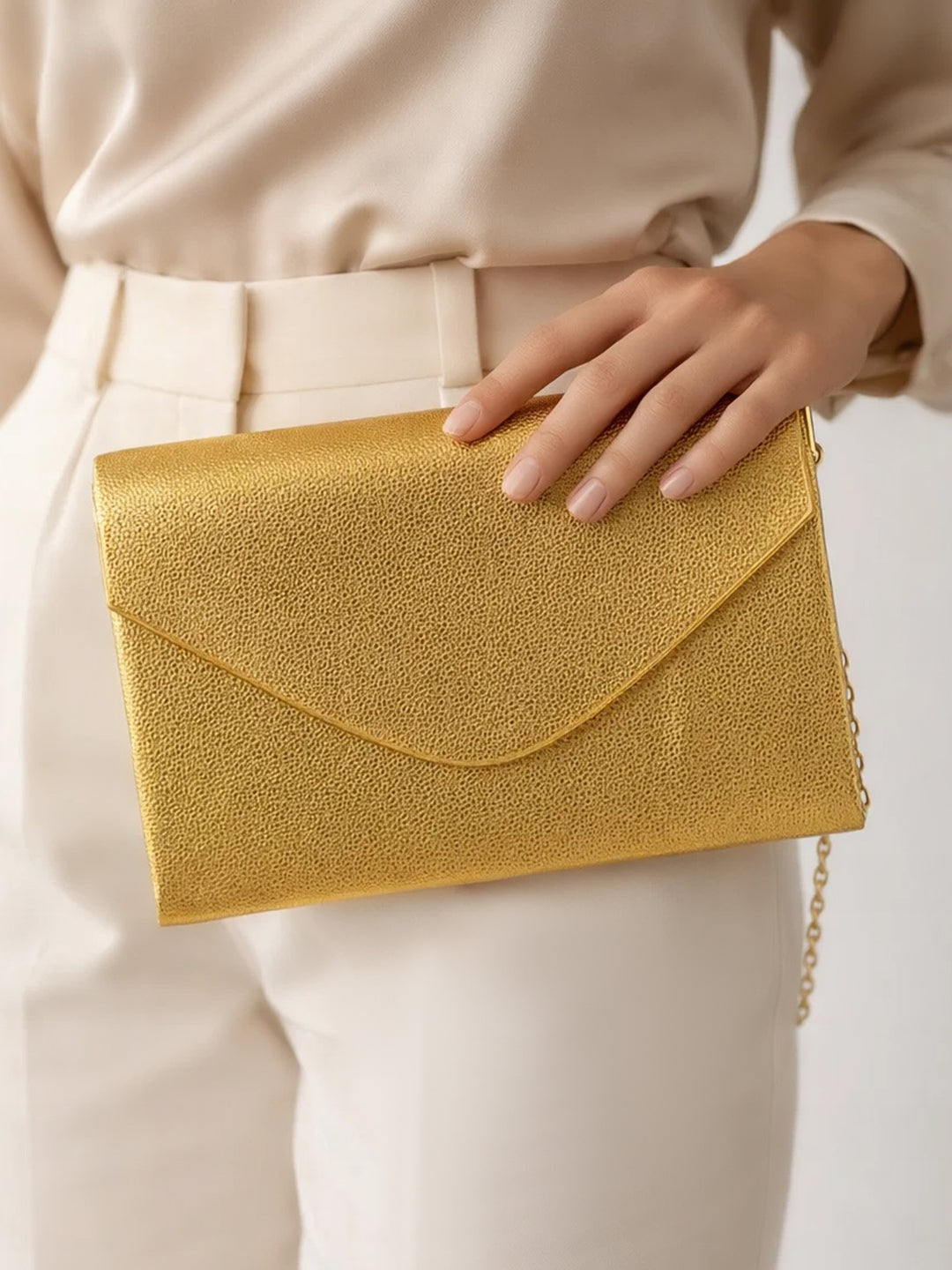 Champagne Gold Textured Luxe Envelope Clutch フリーサイズ