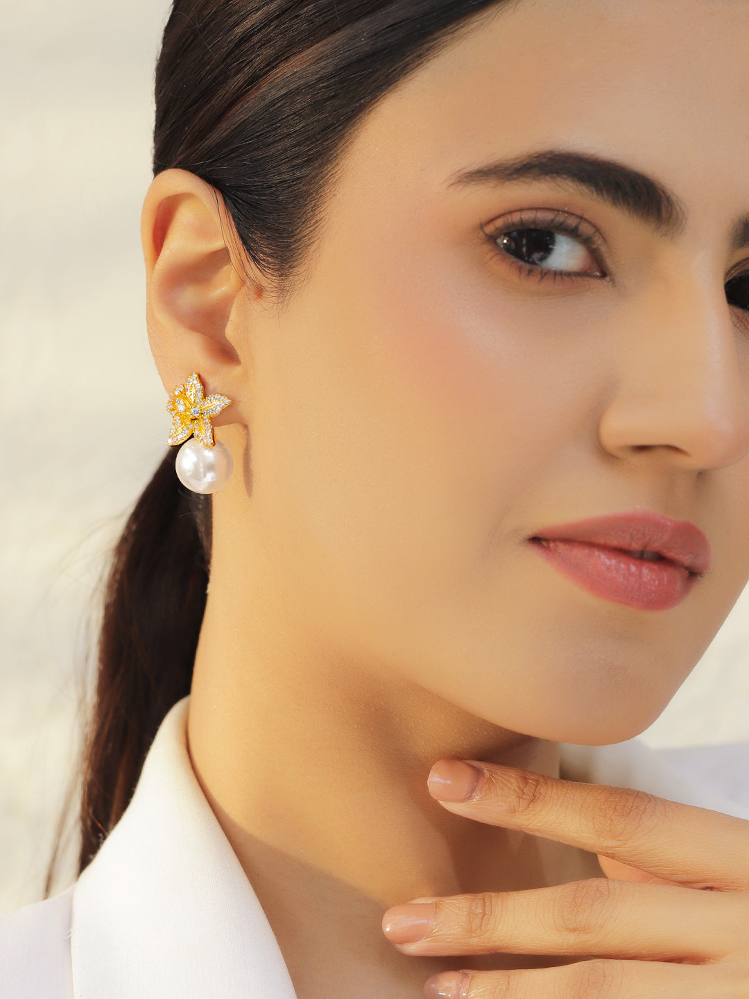 Star Motif Pearl Drop Silver Stud Earrings フリーサイズ
