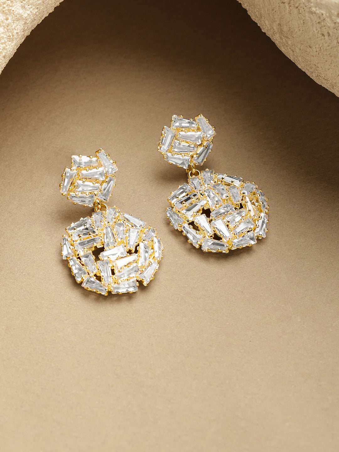 White Crystal Cut Gold Drop Earrings フリーサイズ