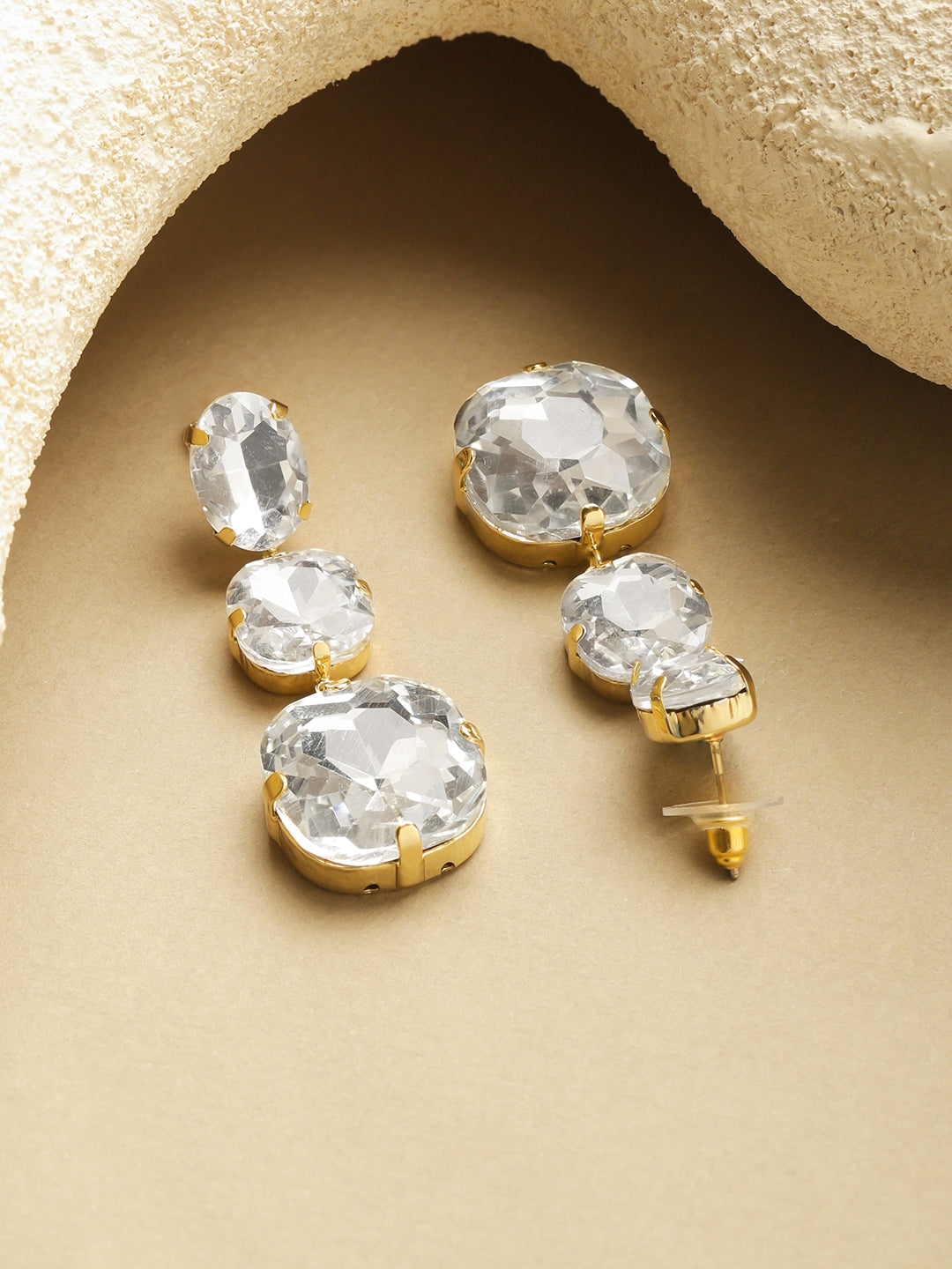 White Crystal Danglers フリーサイズ