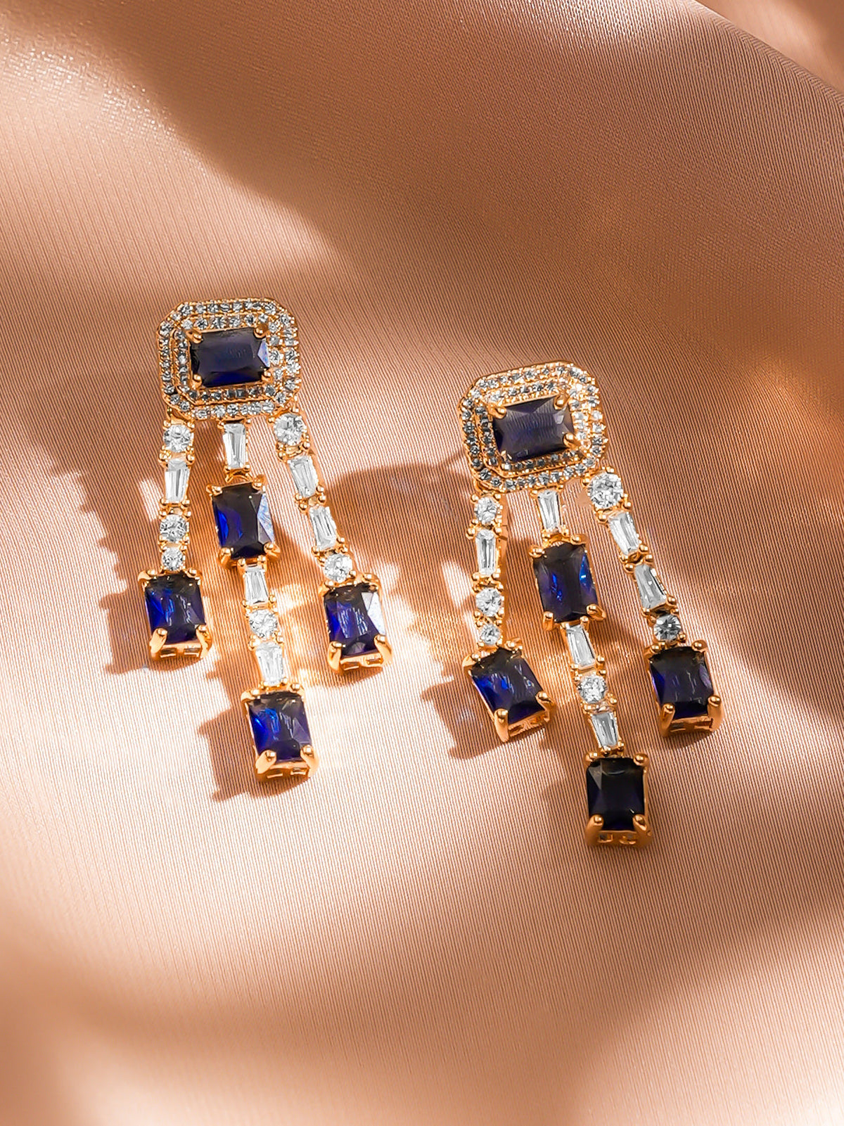 Rubans 18K Gold-Plated Blue & White Crystal AD Studded Statement Drop Earrings フリーサイズ