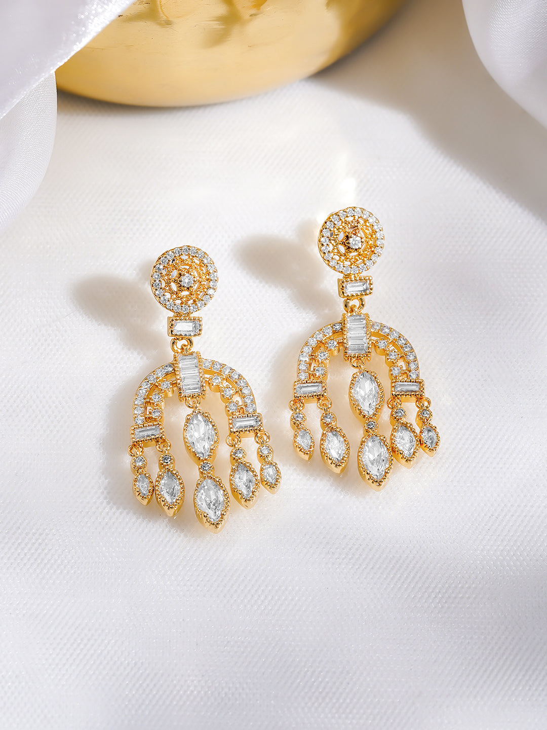 Rubans 18K Gold Plated Arch Chandelier Earrings with Marquise & Teardrop Cubic Zirconia フリーサイズ