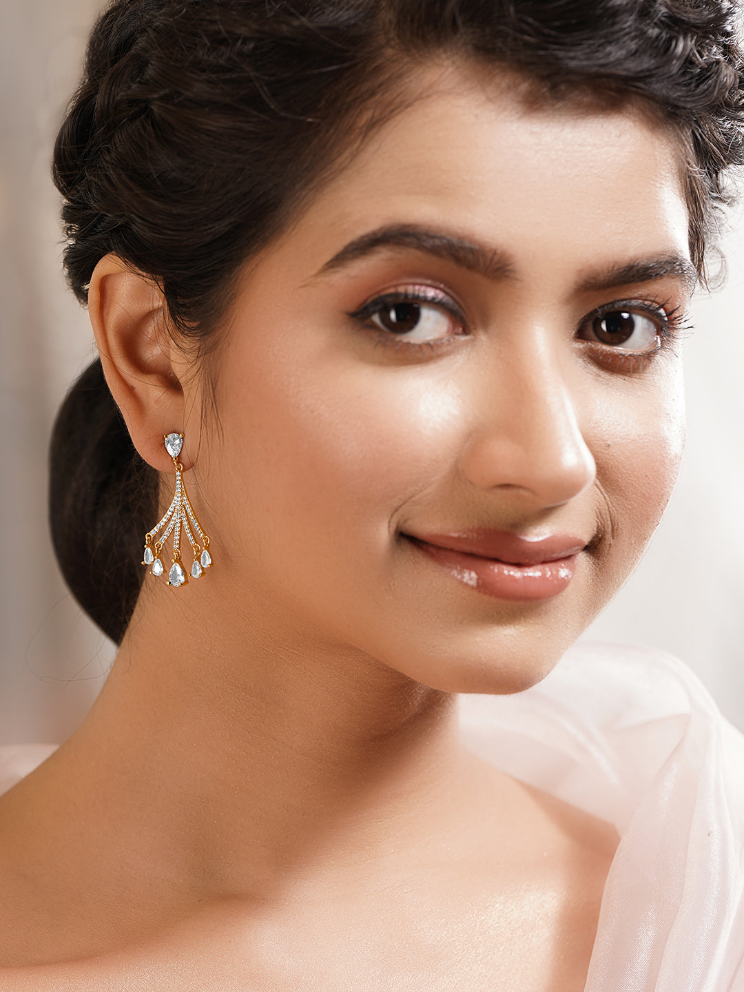 Luxe Gold Crystal Cascade Earrings フリーサイズ