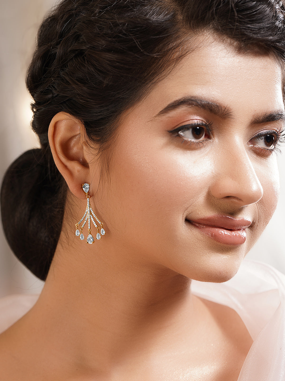Luxe Gold Crystal Cascade Earrings フリーサイズ