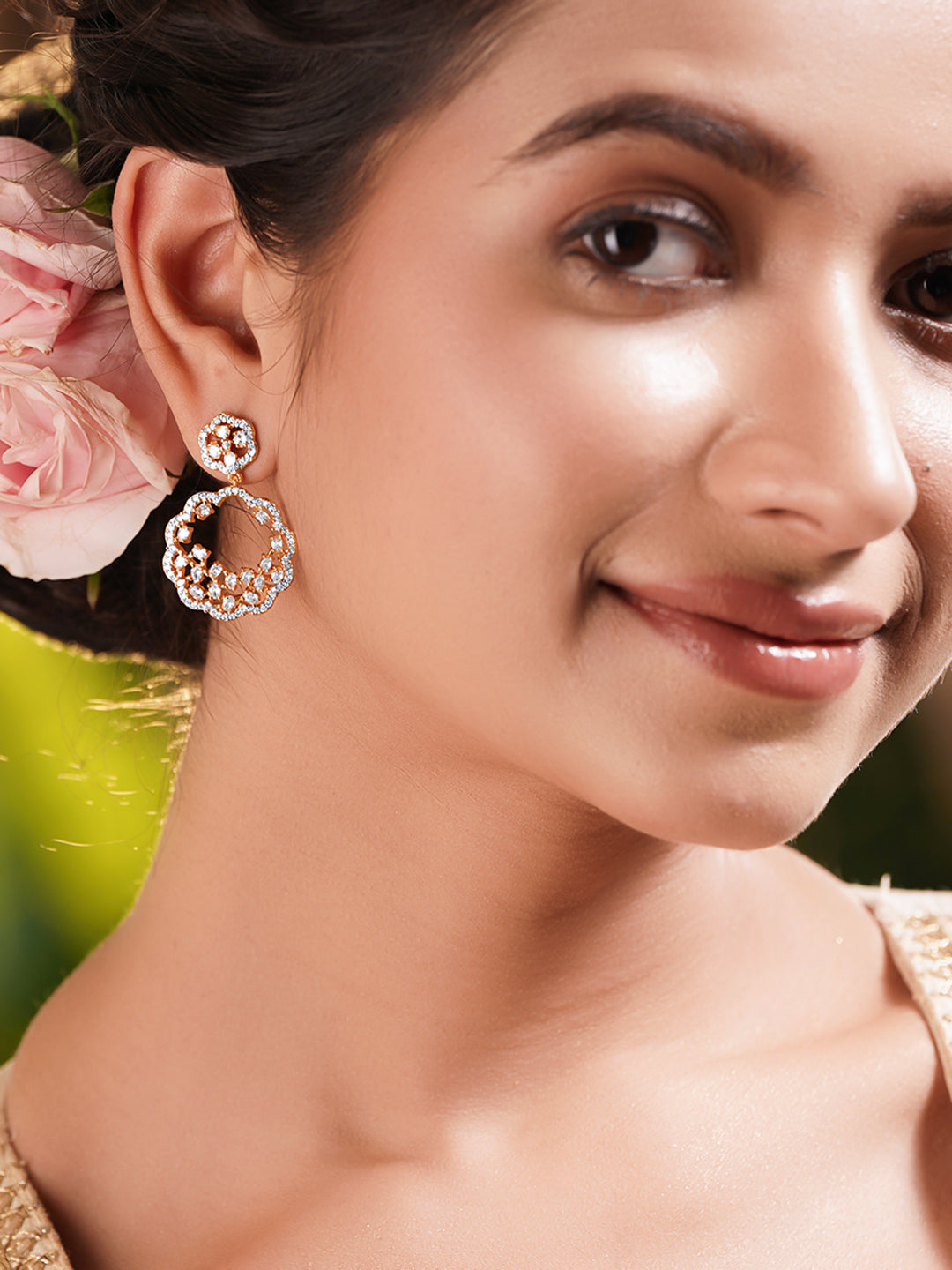 【Rubans】 Gold Plated Brass American Diamond Floral Drop Earrings｜ゴールドメッキ アメリカンダイヤモンド フローラル ドロップイヤリング