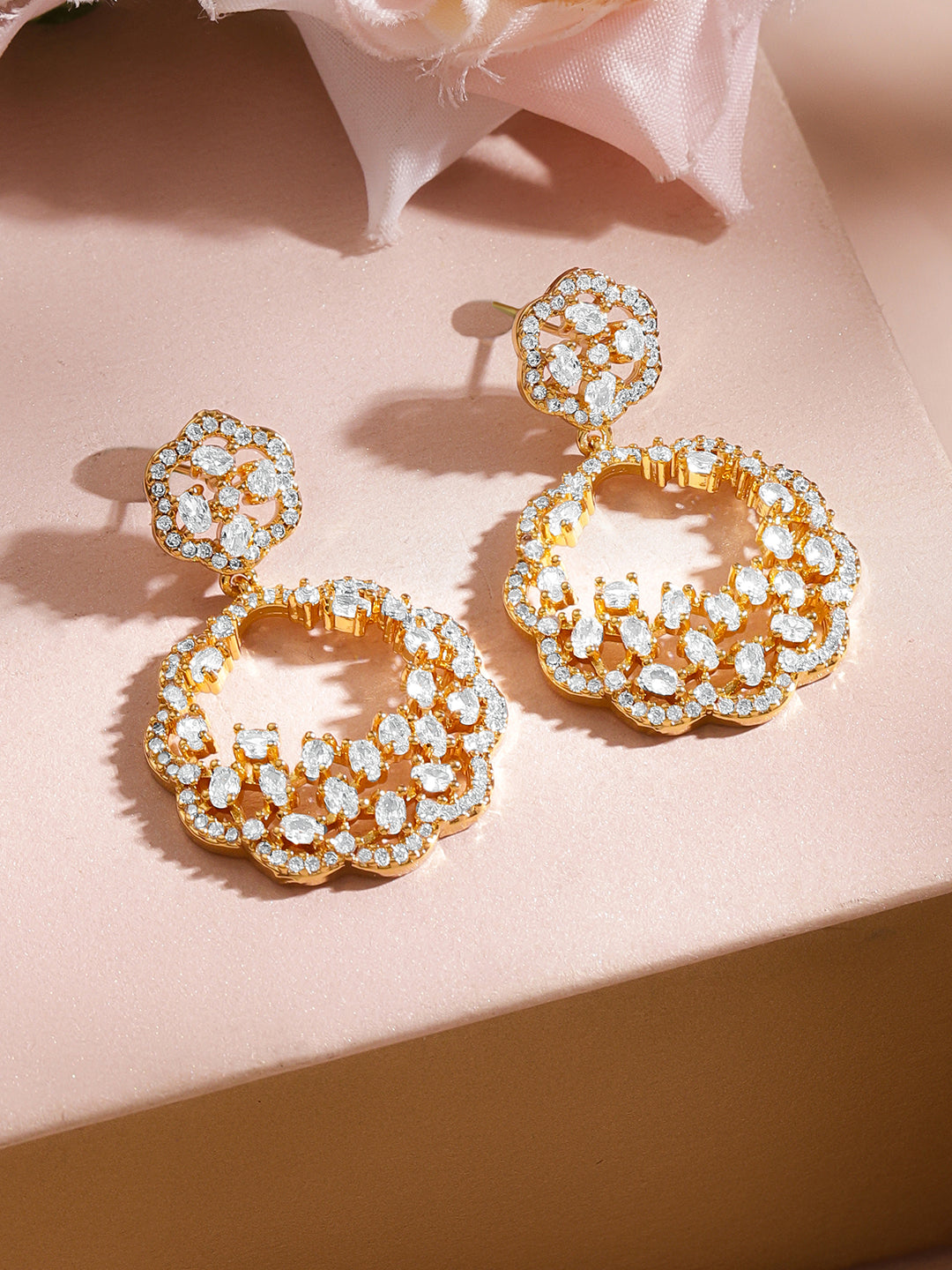 【Rubans】 Gold Plated Brass American Diamond Floral Drop Earrings｜ゴールドメッキ アメリカンダイヤモンド フローラル ドロップイヤリング