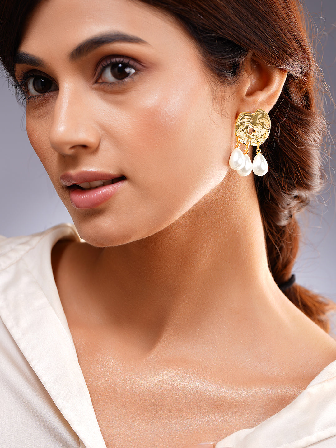 Gold Pearl Drop Statement Earrings フリーサイズ