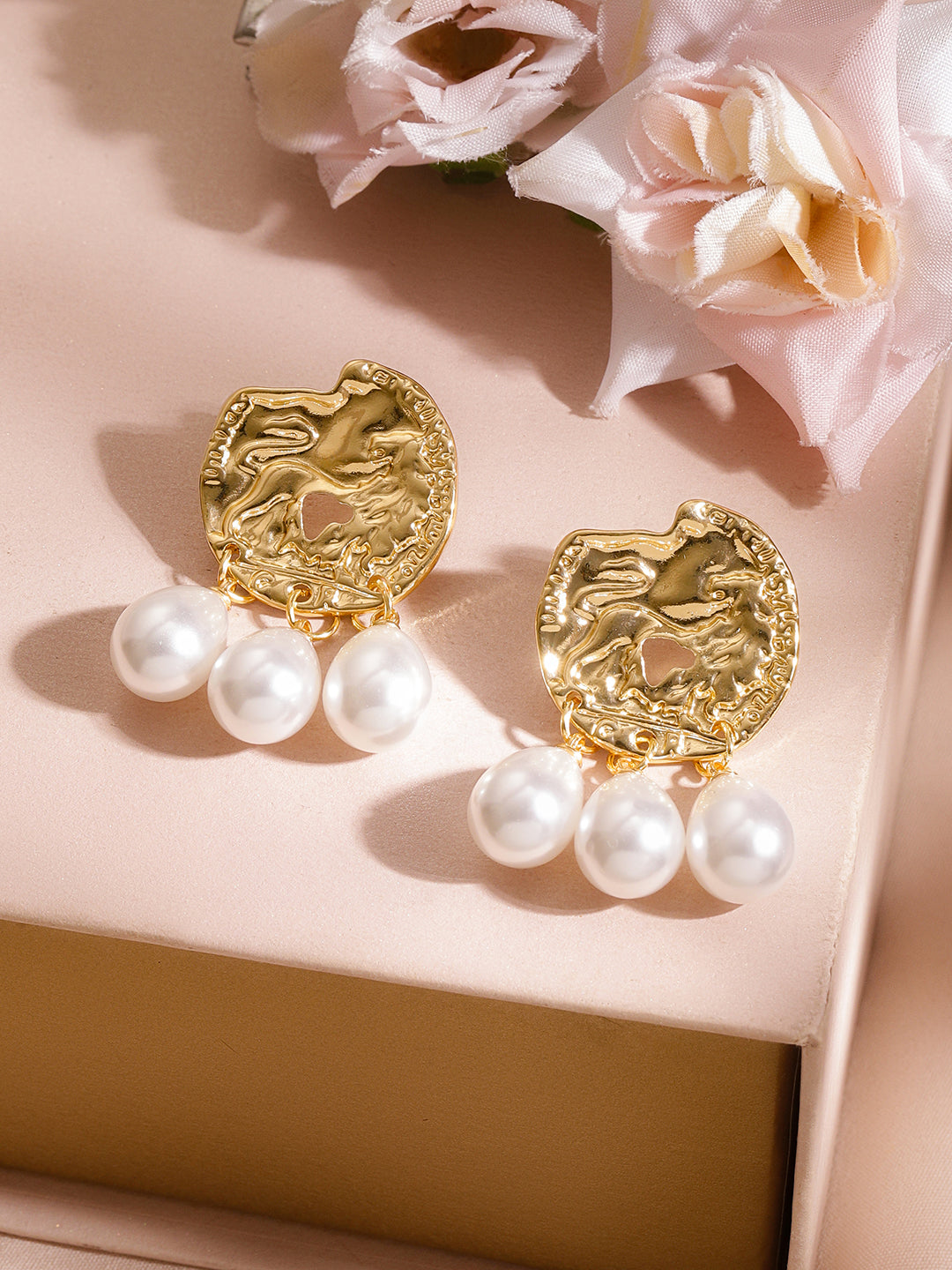 Gold Pearl Drop Statement Earrings フリーサイズ