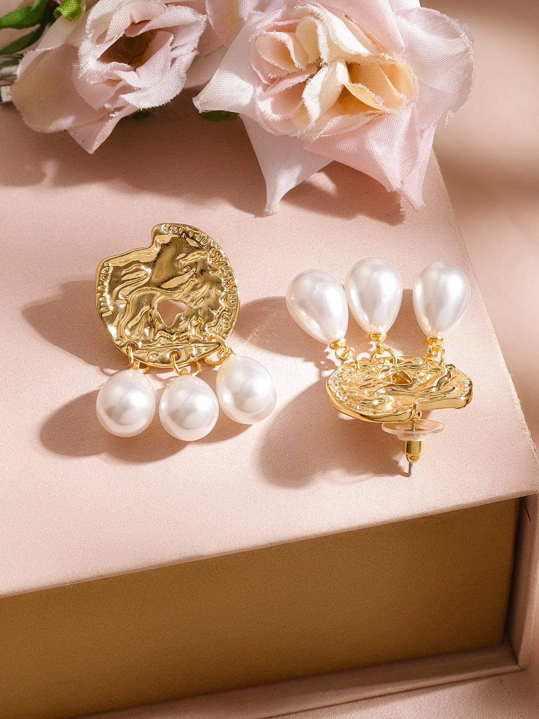 Gold Pearl Drop Statement Earrings フリーサイズ
