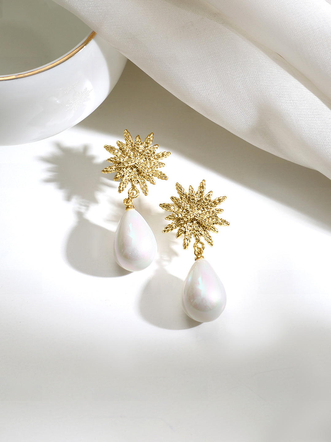 【Rubans】 Gold Plated Star Motif Pearl Drop Earrings｜ゴールドメッキ スターモチーフ パールドロップ イヤリング