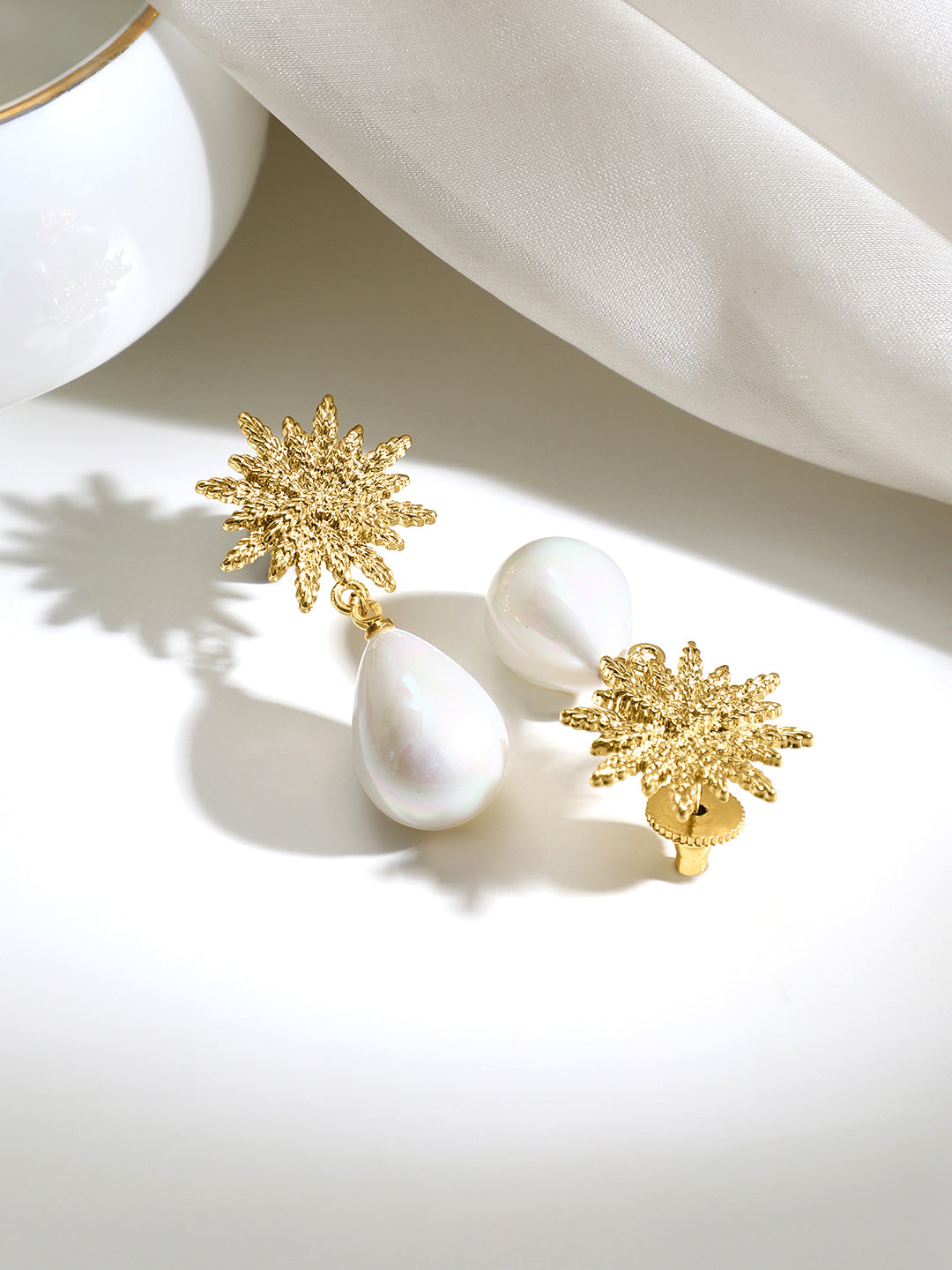 【Rubans】 Gold Plated Star Motif Pearl Drop Earrings｜ゴールドメッキ スターモチーフ パールドロップ イヤリング