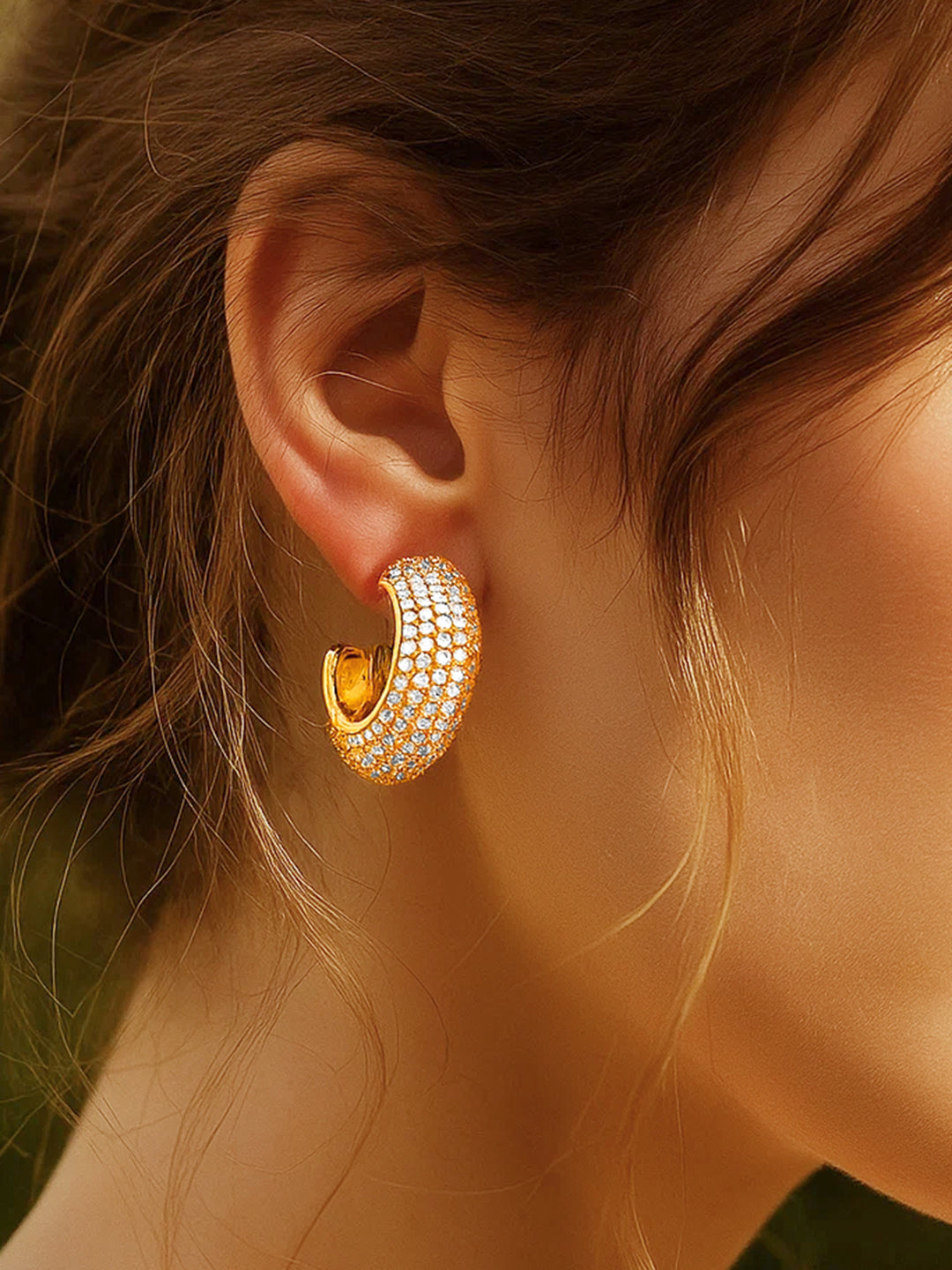 Golden Pave Glow Hoop Earrings フリーサイズ