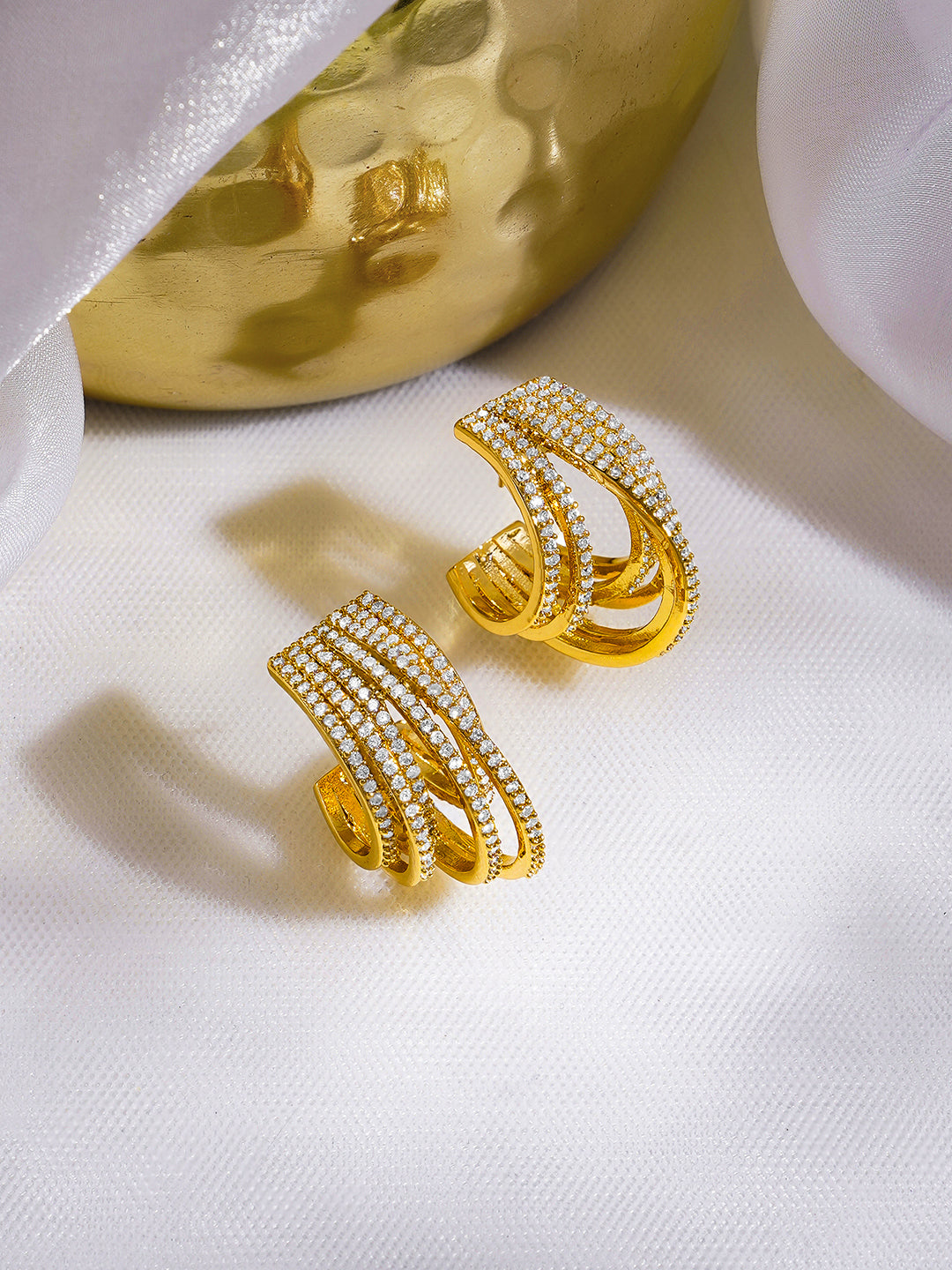 Contemporary Gold Finish Statement Hoops フリーサイズ
