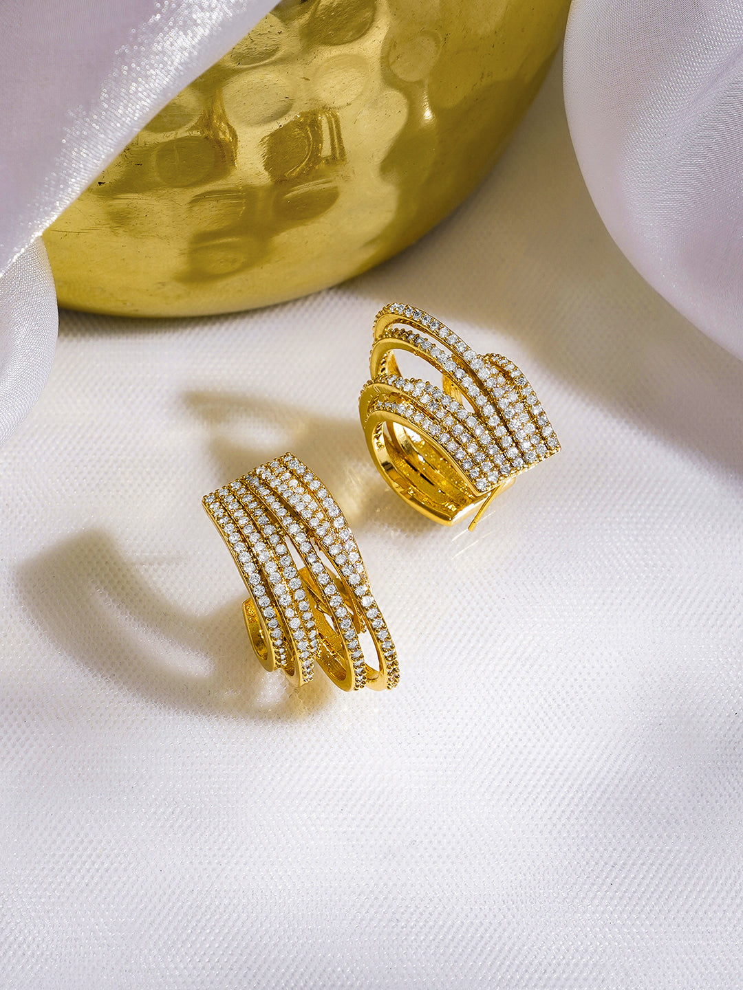 Contemporary Gold Finish Statement Hoops フリーサイズ