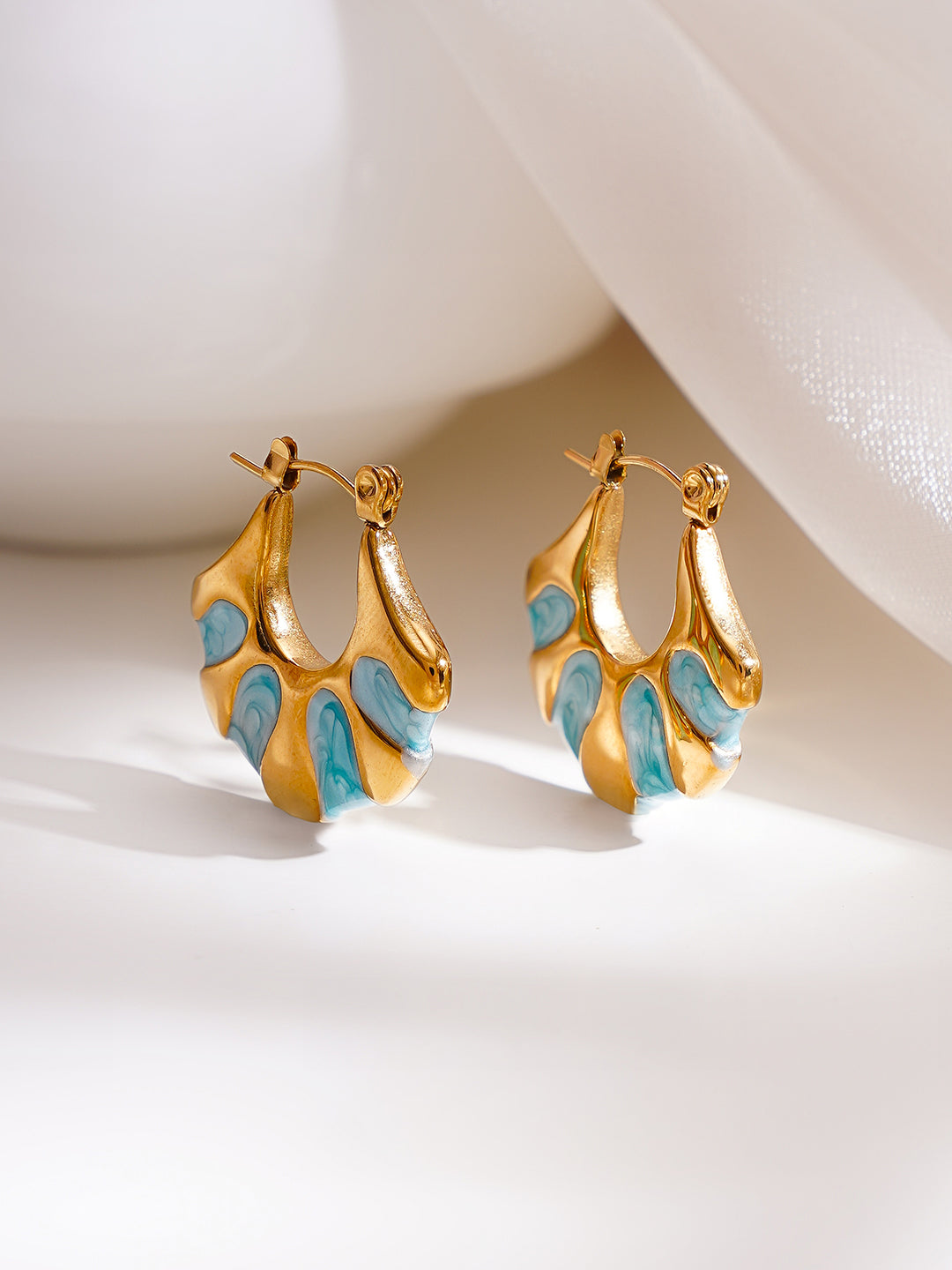 Demi Fine 18K Gold Plated Stainless steel Turquoise Enamel Pattern Hoops Earrings フリーサイズ