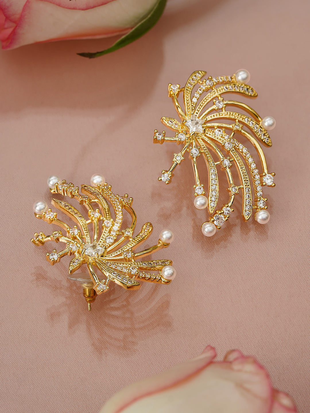 【Rubans】 Twinkling Firework-Inspired Crystal Studs｜トゥインクリング ファイヤーワーク クリスタル＆パール スタッドイヤリング