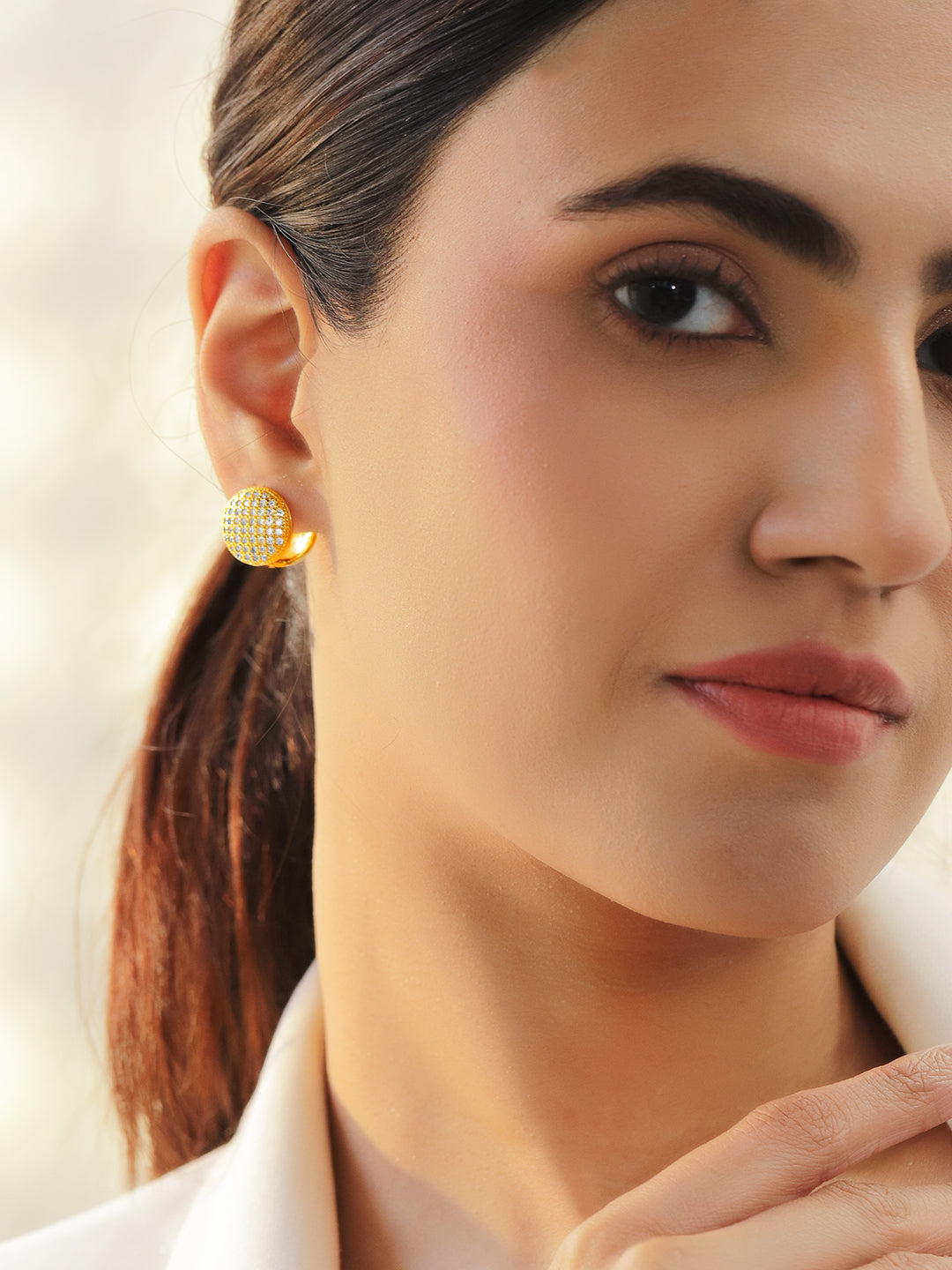 【Rubans】 Gold Pave Studded Round Stud Earrings｜ゴールド パヴェ ラウンド スタッドイヤリング