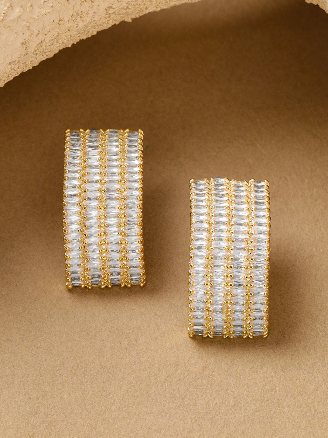 Crystal Gold Toned Stud Earrings フリーサイズ