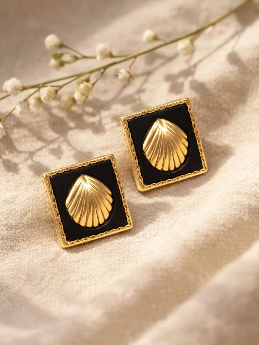 Demi Fine 18K Gold Plated Stainless steel Geometric Shell Stud Earrings Length - 1 cm