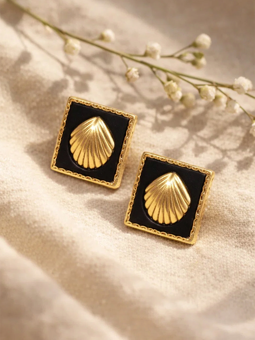 Demi Fine 18K Gold Plated Stainless steel Geometric Shell Stud Earrings Length - 1 cm