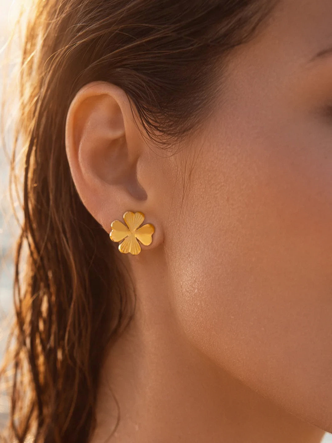 Demi Fine 18K Gold Plated Stainless steel Floral Stud Earrings Length - 1 cm