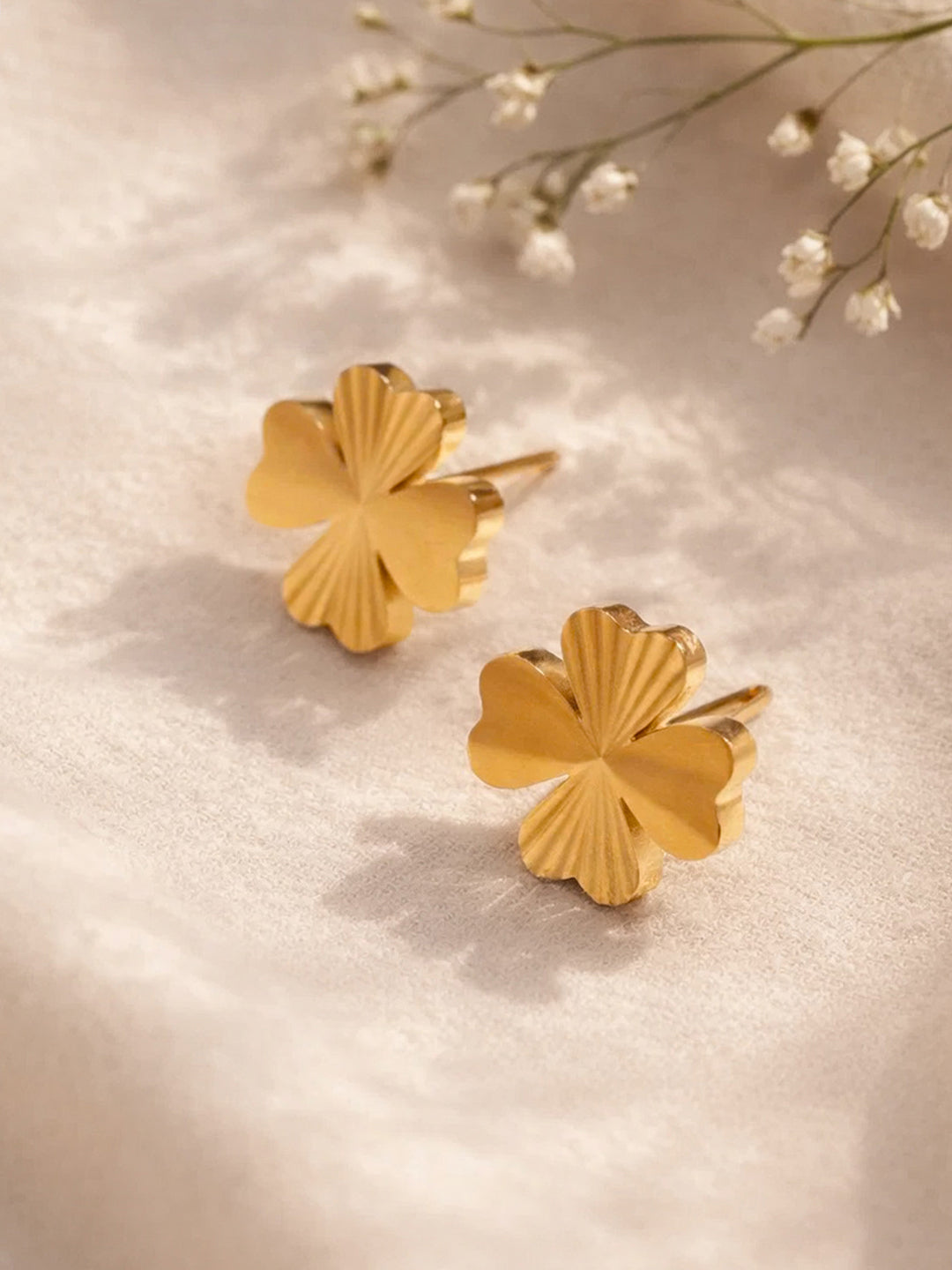 Demi Fine 18K Gold Plated Stainless steel Floral Stud Earrings Length - 1 cm