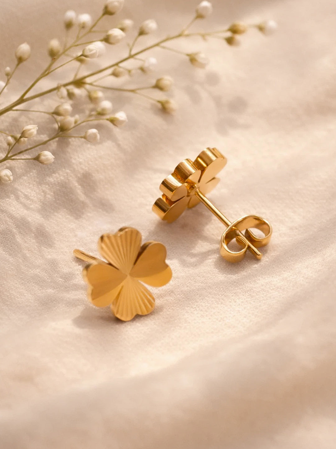 Demi Fine 18K Gold Plated Stainless steel Floral Stud Earrings Length - 1 cm