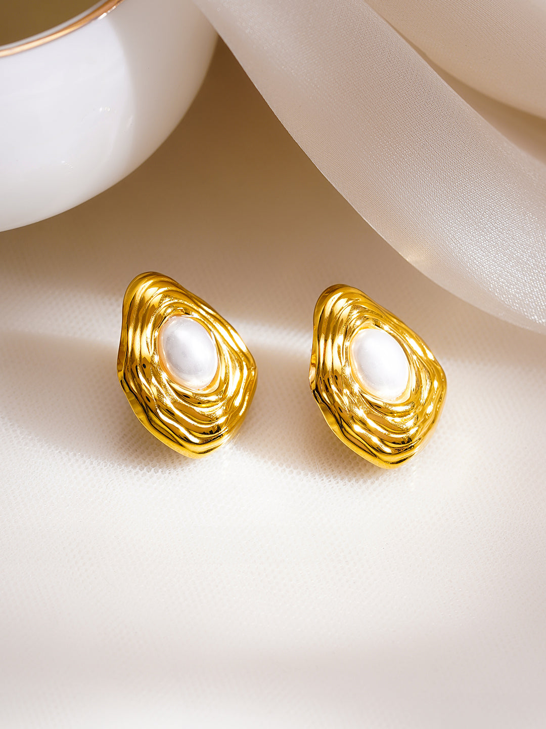 Demi Fine 18K Gold Plated Stainless Steel Abstract Pearl Stud Earrings フリーサイズ