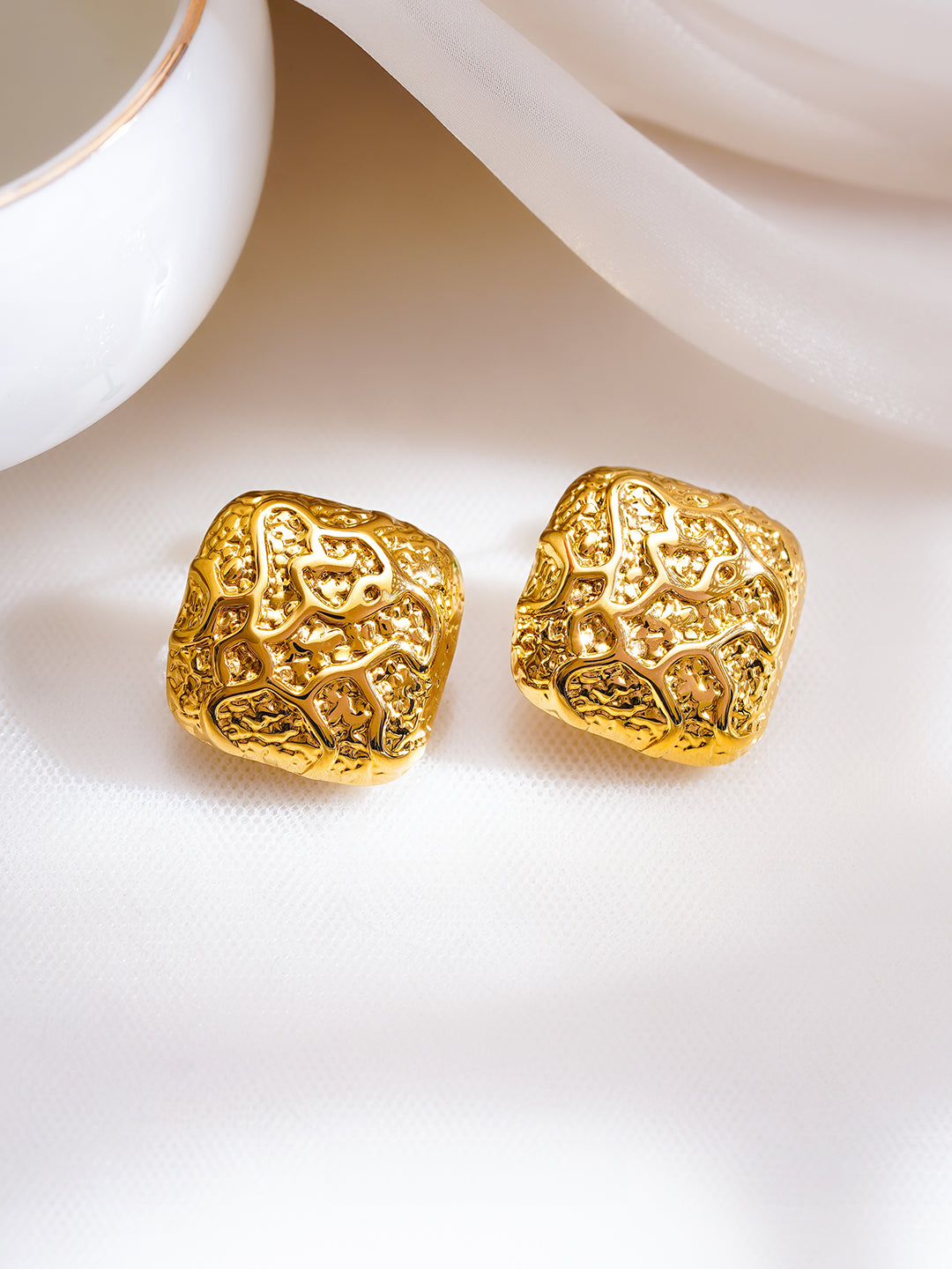 Demi Fine 18K Gold Plated Stainless Steel Statement Stud Earrings フリーサイズ