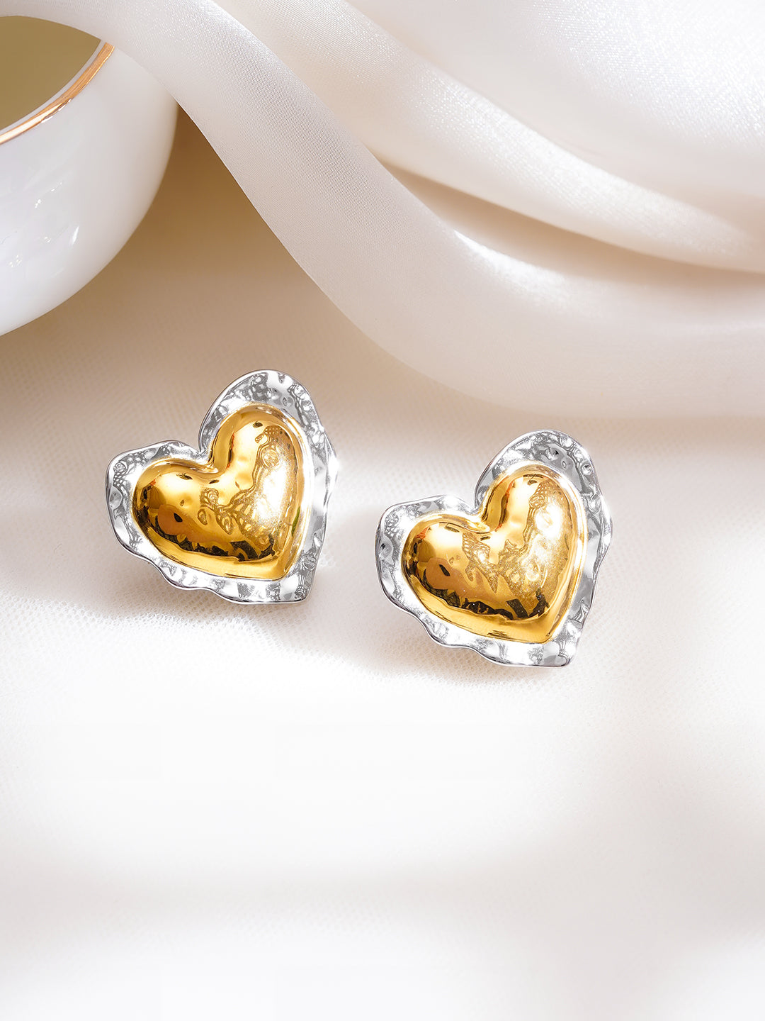 Demi Fine Dual Tone Stainless Steel Molten Heart Stud Earrings フリーサイズ