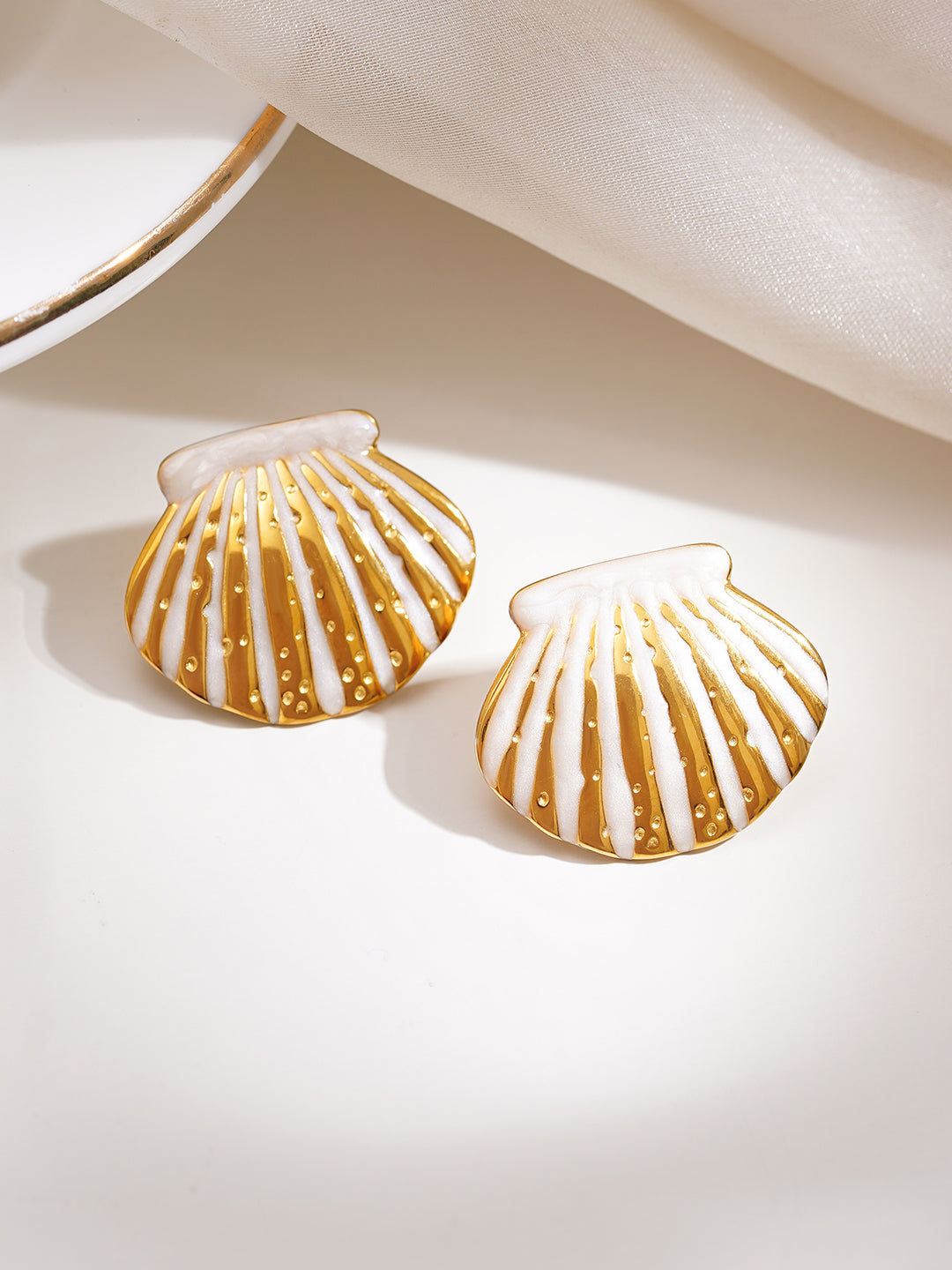 Demi Fine 18K Gold Plated Stainless steel Coastal Shell Statement Studs Earrings Length - 2 cm