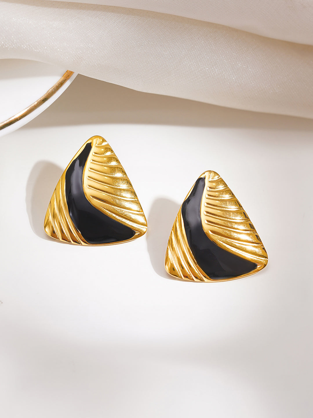 Demi Fine 18K Gold Plated Stainless steel Black & Gold Sculpted Studs Earrings Length - 2.5 cm